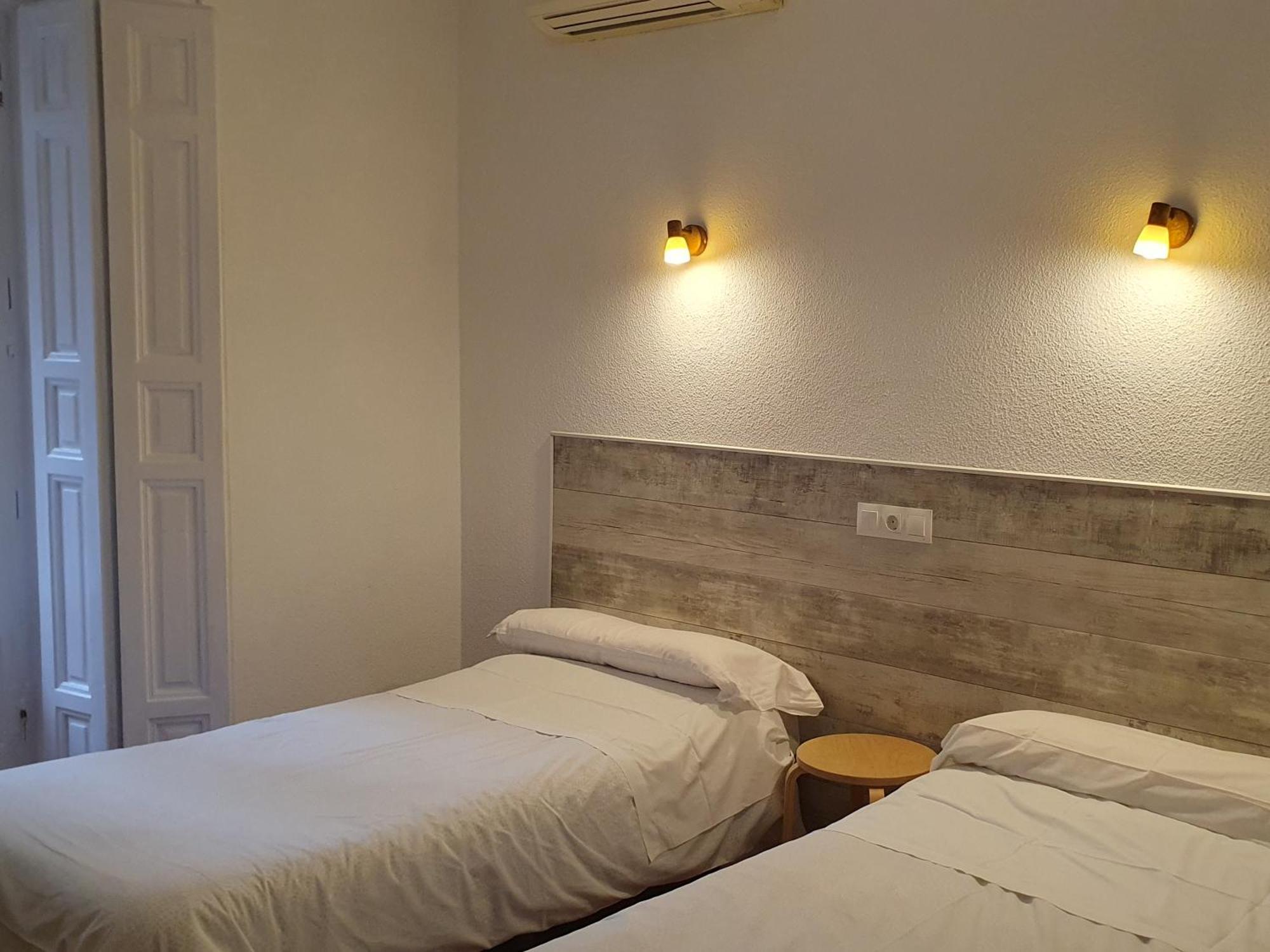 Hostal Ginebra -Madrid Centro Gran Via Sol- Экстерьер фото